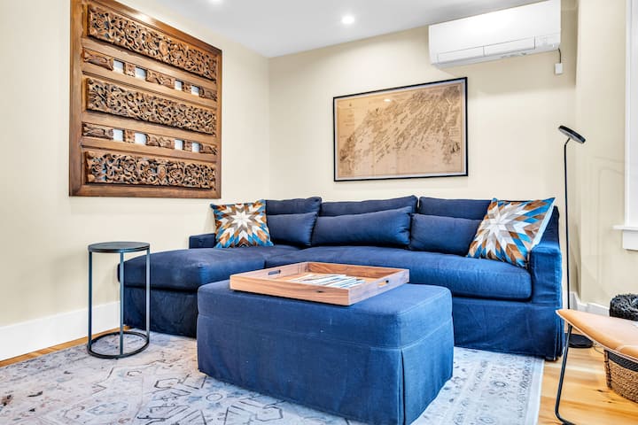 Boutique 1br Suite * East End* Bay View - Portland