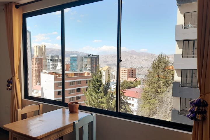 Entire home with 1 bedrooms in La Paz - Lovely, centrally located modern apartment
