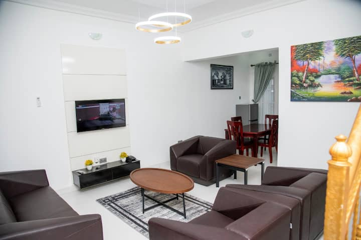 Asaba Holiday Rentals & Homes - Delta, Nigeria | Airbnb