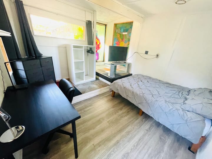 Island room North Kent QuietPeopleOnly Houses for Rent in Kent