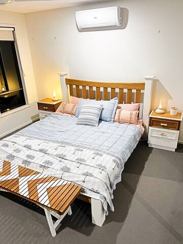 BohemianByron – 5br + pool + firepit (pets OK) gallery image 4