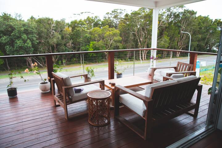 Beach House behind Trial Bay gallery image 3