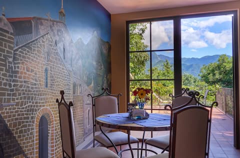 Peaceful bungalow "Immaculate Heart" at lake front
