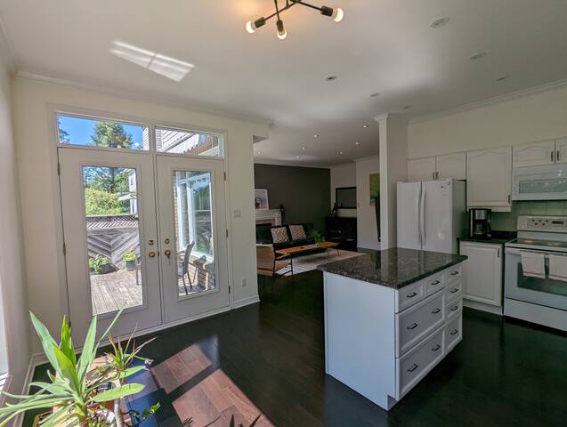 Rideau River Retreat in heart of Ottawa gallery image 4