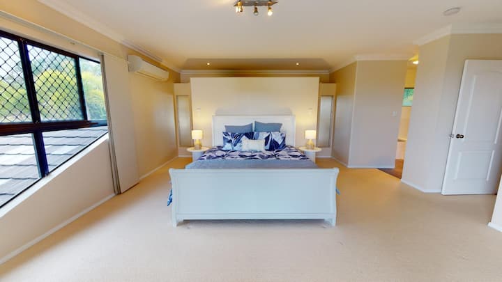 Master Bedroom, WIR and Ensuite
