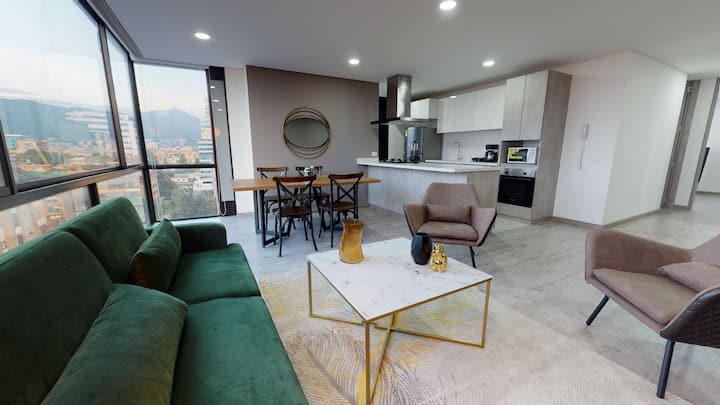 Lujoso Y ÚNico Apartamento Familiar En Noveno Piso - Bogotá