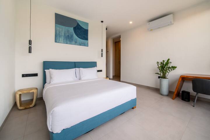 Спалня 3 | Светла, просторна и идеална за гости, търсещи тишина.