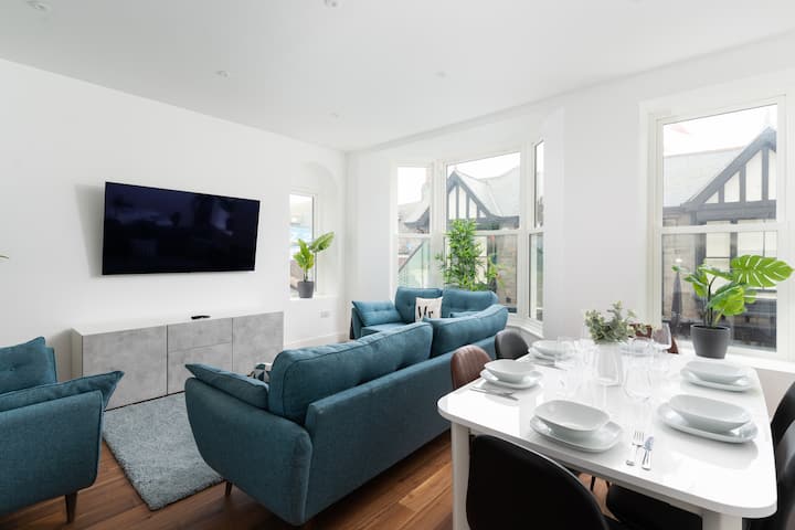 3 Bed, Sea Views, Central Penzance,newly Renovated - Newlyn