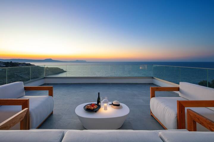 Villa Balance – Holidays framed in sea vistas! gallery image 4