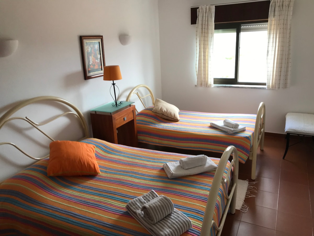 غرفة النوم 2 