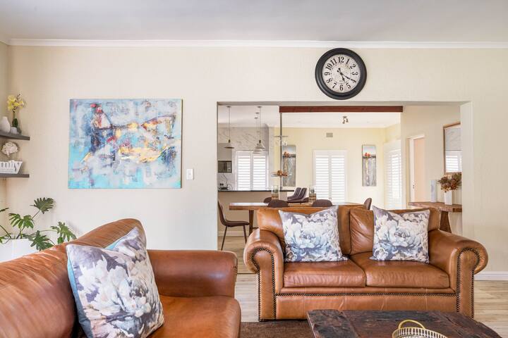 Spacious 4 bedroom home, Our home to you. gallery image 3