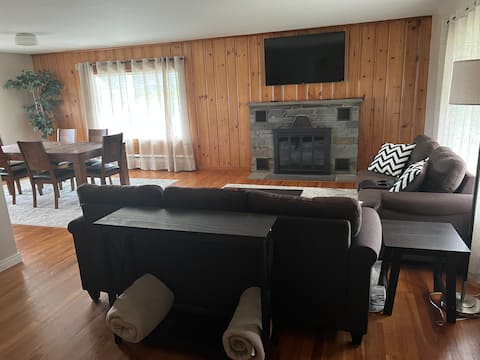 Cheerful 3 bedroom home in Trumansburg NY