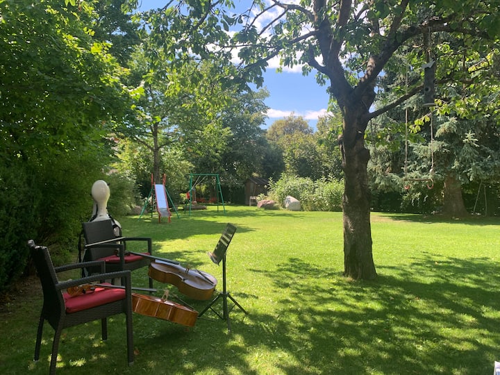 Room in charming little Guesthouse Bed and breakfasts for Rent in