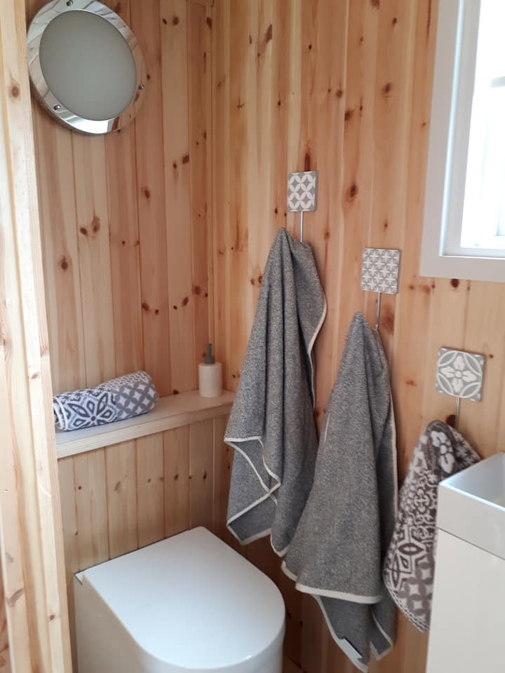 Highland hut in Scotland photo 5