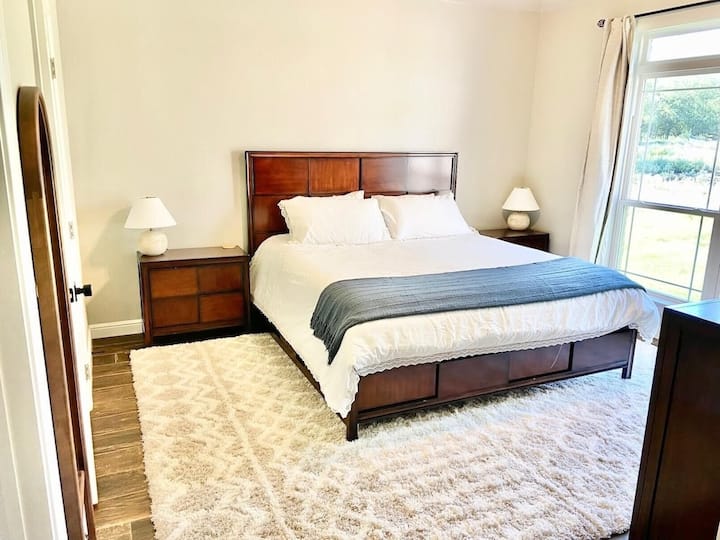 Chambre principale 2, près de l'avant de la maison.