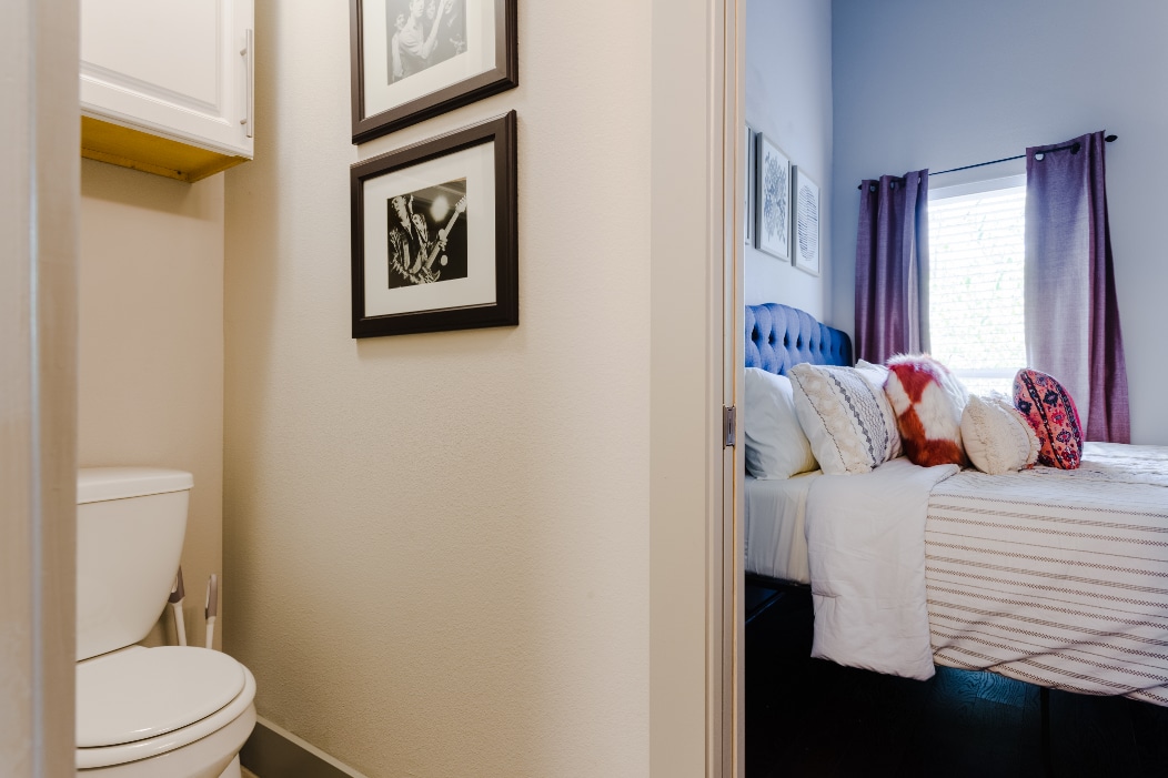 Trendy ATX Home, Walking Distance to Downtown!