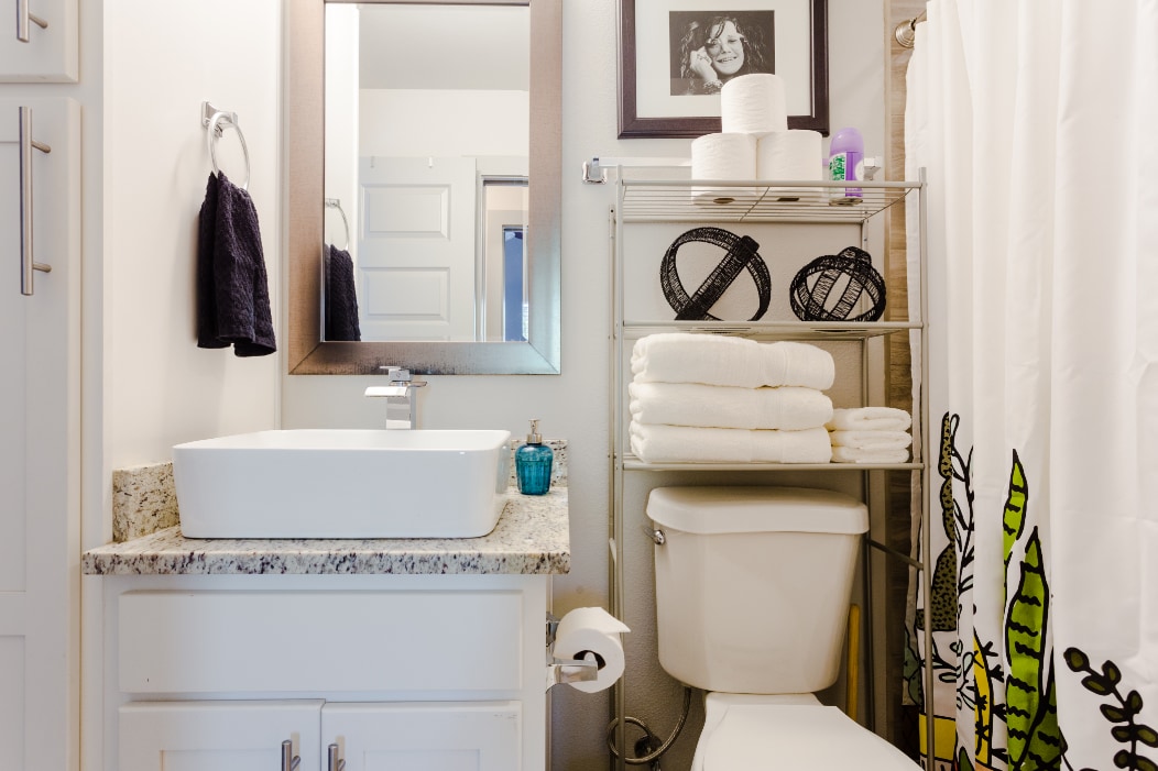 Trendy ATX Home, Walking Distance to Downtown!