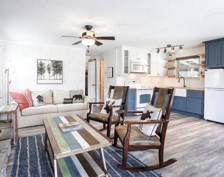 Riverside Cabin 30 Minutes From Park City Cabins for Rent in Kamas