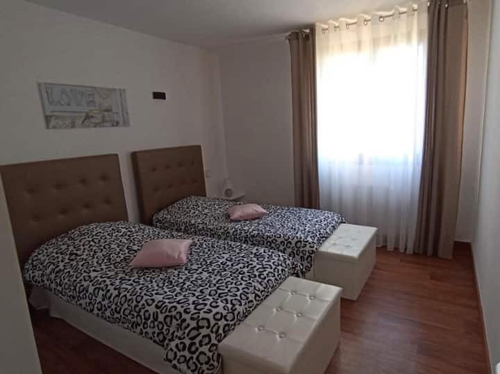 საძინებელი 1