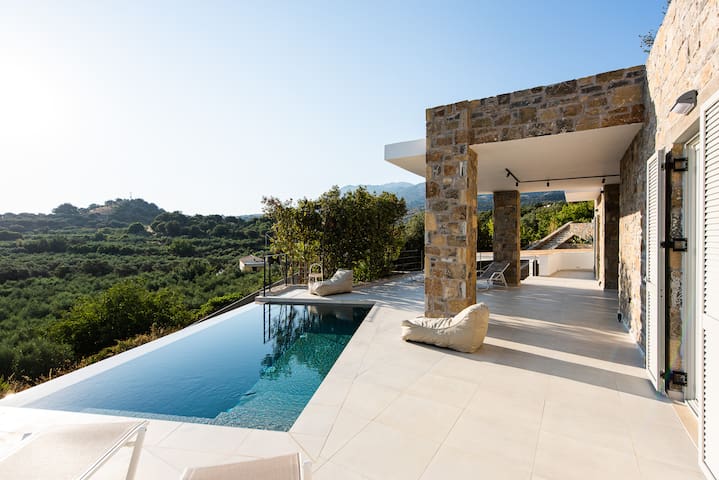 Markakis Estate, private villa & event venue