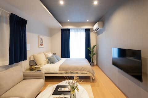 Modern Studio Hideaway Near Tokyo Tower | D