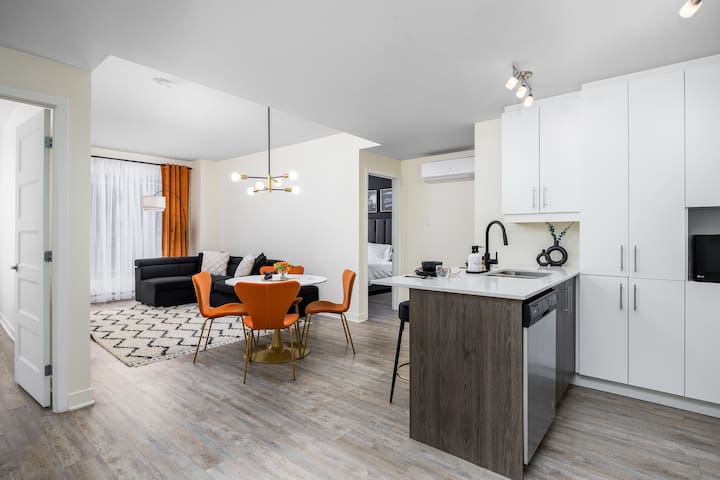 Free heated indoor parking and small pet friendly!