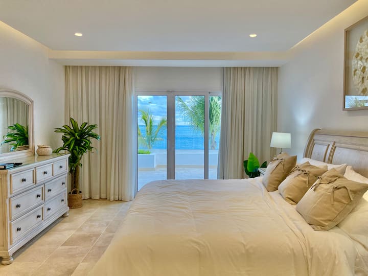 J-22a Punta Palmera Cap Cana 1bdm Beachfront+view - Punta Cana