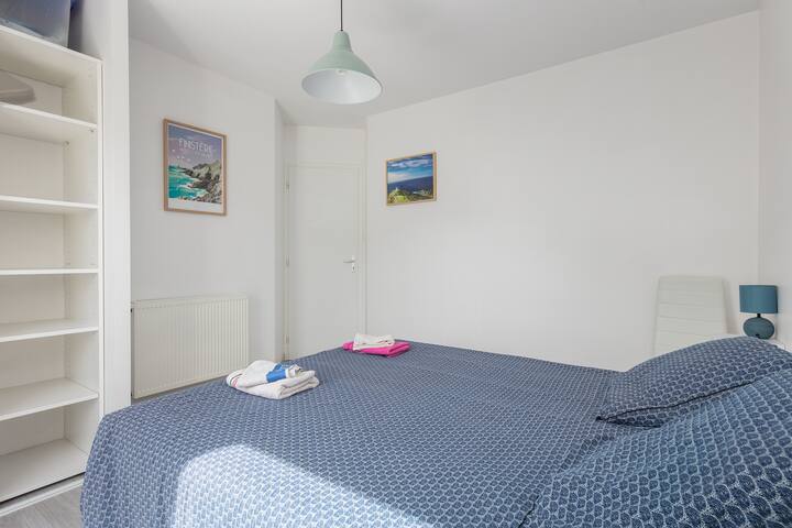 Chambre n°1 à l'étage avec accès toit terrasse