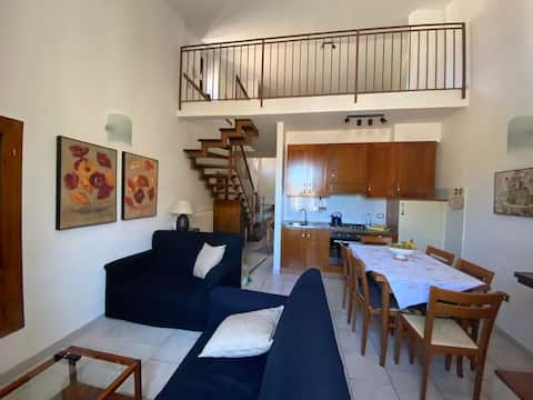 Top Airbnb: Bright appartment refurbished in historical center a Spoleto