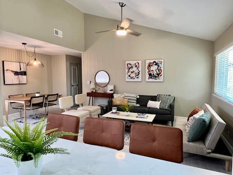 Charming Home mins to Disneyland w/ Patio + BBQ
