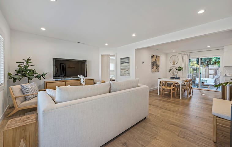 Chic and Comfy Home in the Heart of Silicon Valley