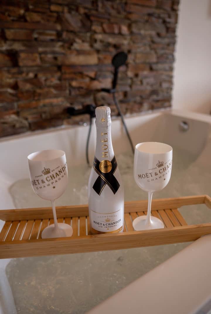 Luxury apartment with panoramic views Condominiums for Rent in