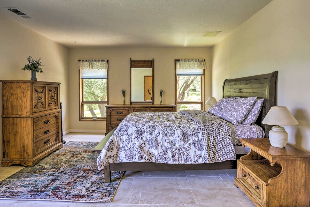 المستوى الرئيسي: غرفة النوم الرئيسية