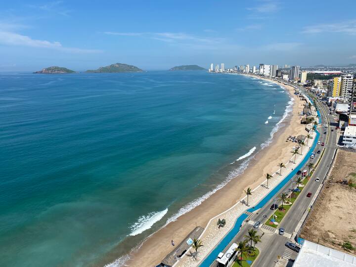 Beautiful apartment with 2 bedrooms, ocean view Condominiums for Rent