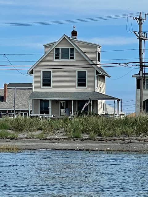 Every room a water view updated kitchen & bath