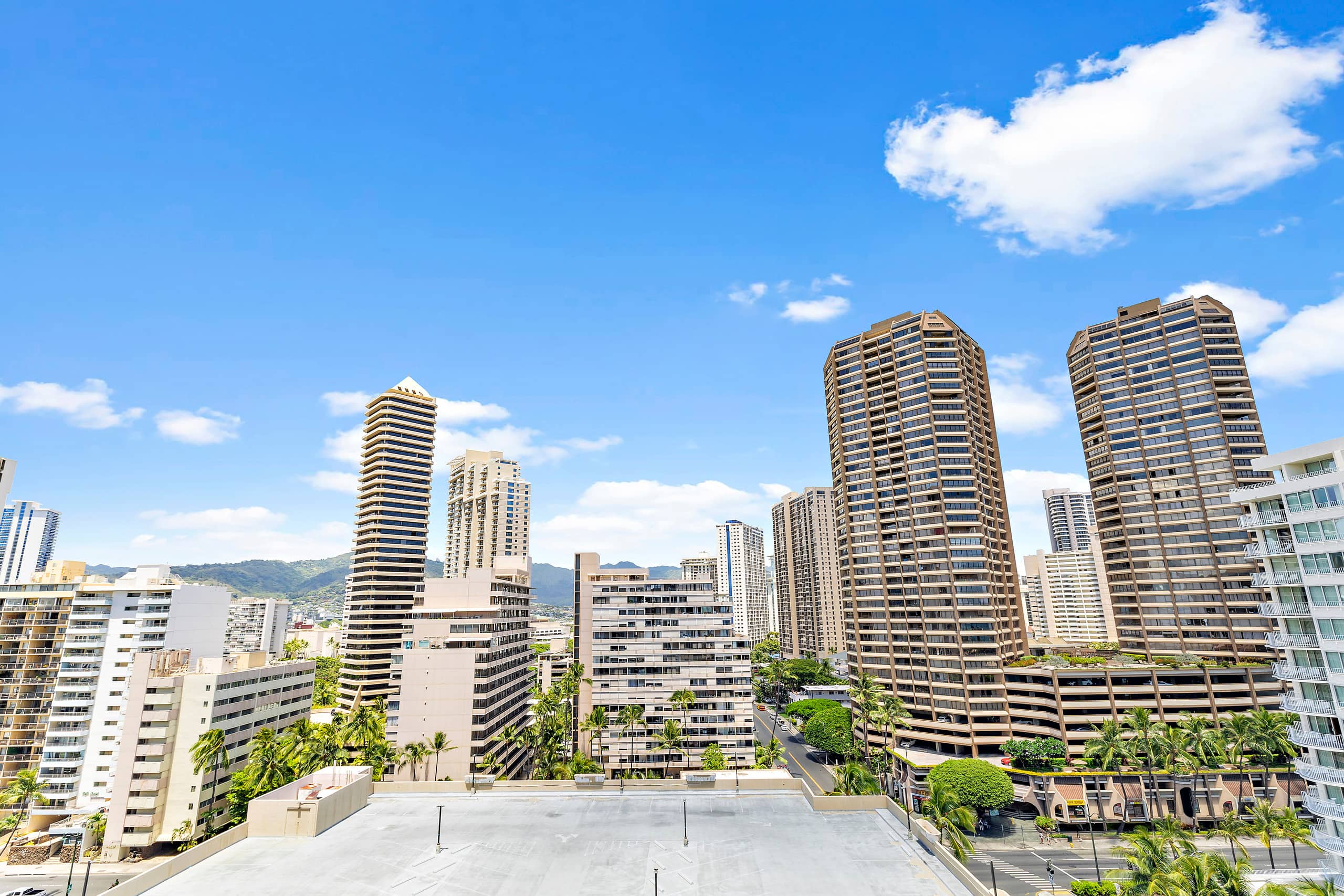 Condo in Honolulu · ★4.83 · Studio · 1 bed · 1 bath - Image 21