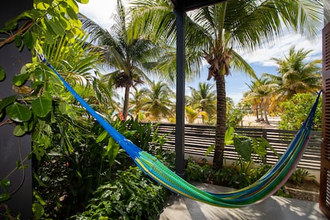 Ohana beach apartment in Placencia - First level