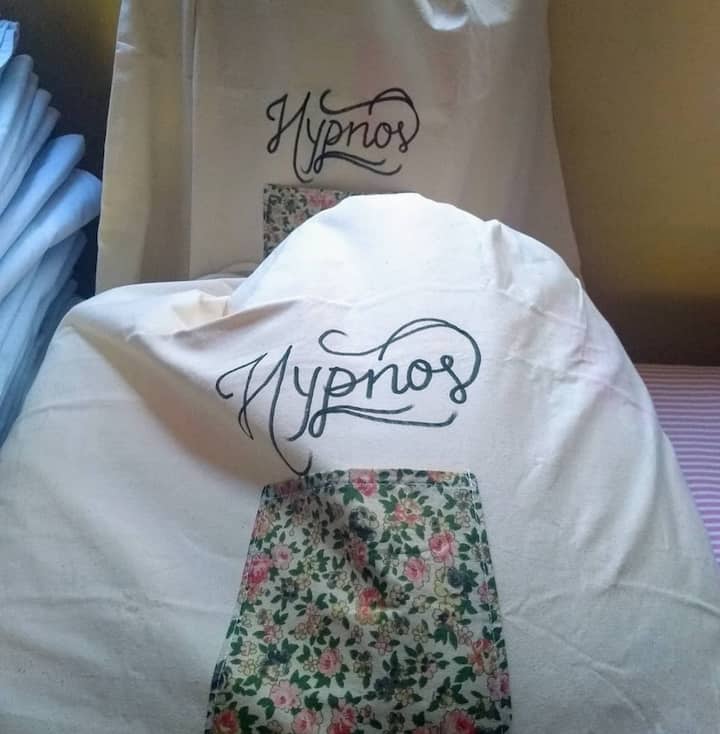 ¡La ropa de cama / baño debidamente desinfectada y empacada llega así para ti!
Paga después de reservar.