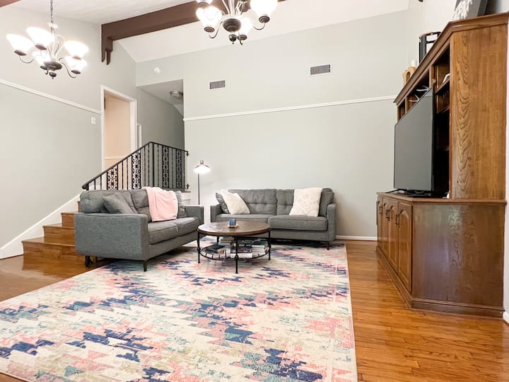 Lafayette Chateau 10min. from downtown Houses for Rent in Lafayette