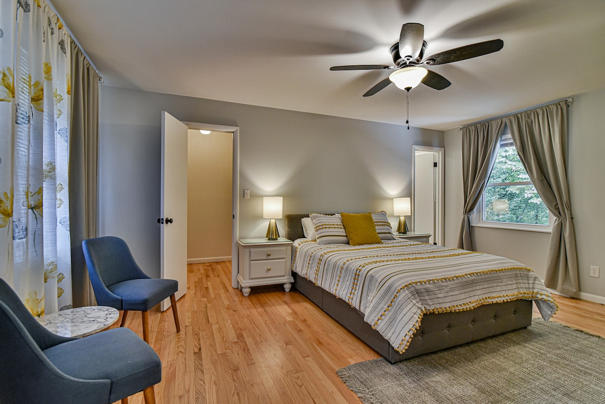 Главна спална соба со сопствен апартман