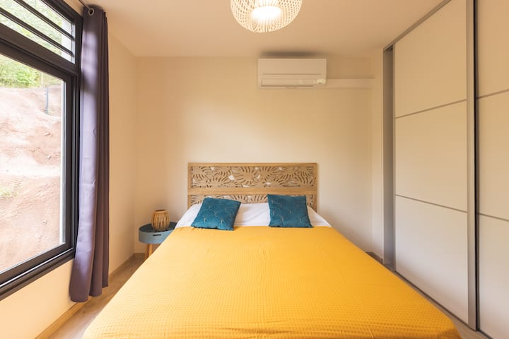 חדר שינה 2 - ממוזג עם ארון אחסון