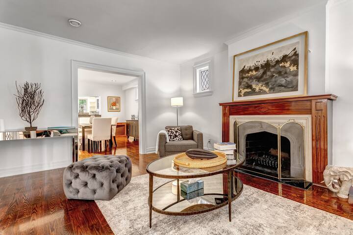 Cheerfull house in mid town luxury district w/ Prk gallery image 3