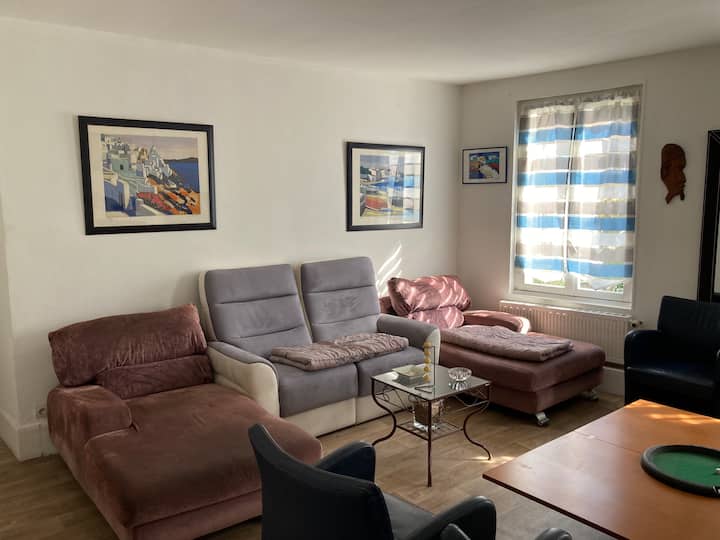 Appartement Avec Parking Au Coeur D’un Village - Cergy
