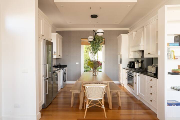 1 Stonehouse at the Majestic Village, Kalk Bay gallery image 5