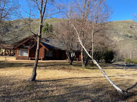 Comfortable mountain cabin for 13 people