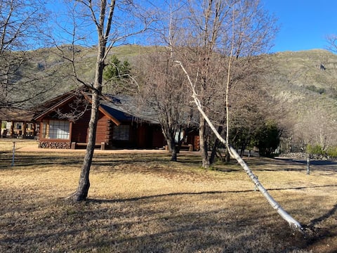 Comfortable mountain cabin for 13 people