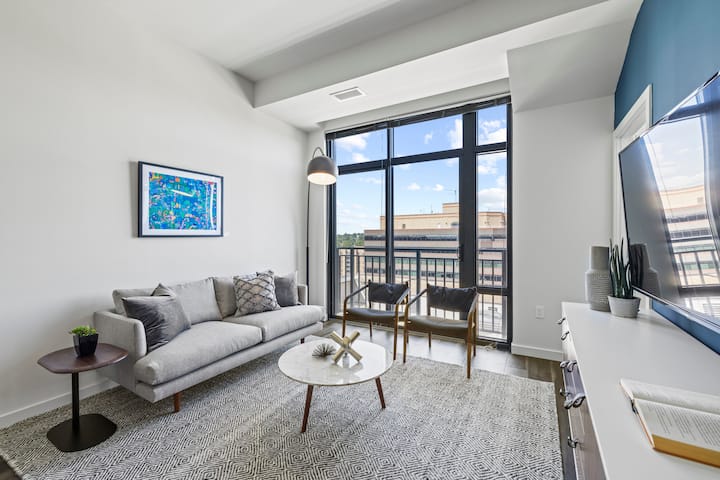 2 Br Apartment | Marymount Ballston | Placemakr - Alexandria, VA