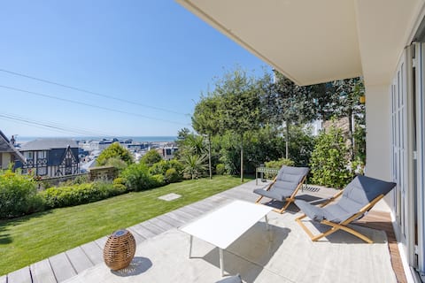 House with sea views