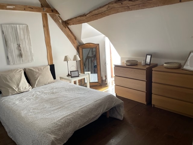 CHAMBRE 2 , autre angle, 