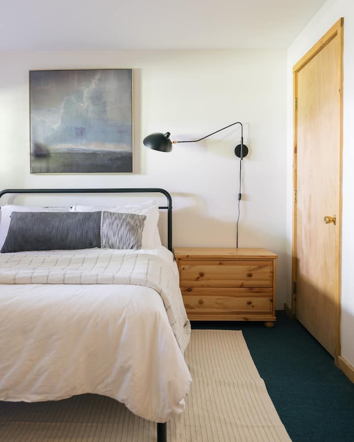 Queen bedroom in lower level